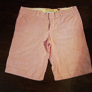 Old Navy Prep Seersucker bermudas
